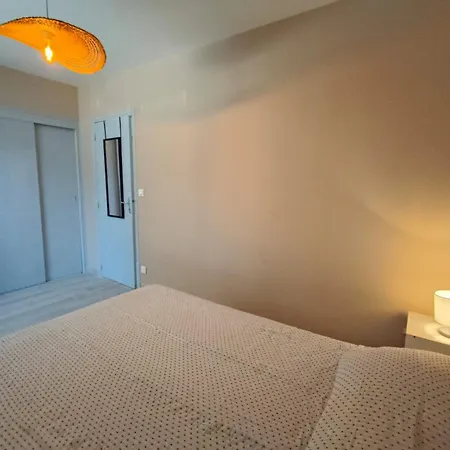 דירה T2 Front De Et Parking Gratuit הייר