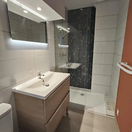 דירה T2 Front De Et Parking Gratuit הייר