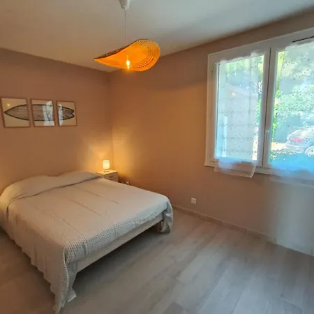 T2 Front De Et Parking Gratuit הייר